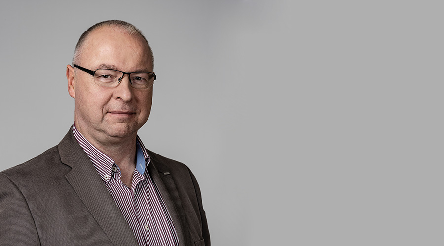 Interview mit Norbert Smietanka, leitende Fachkraft f&uuml;r Arbeitssicherheit bei der HHLA (Foto)